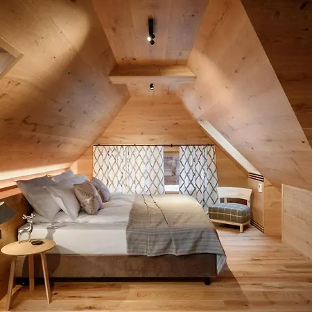 Pavlina * Kranjska Gora