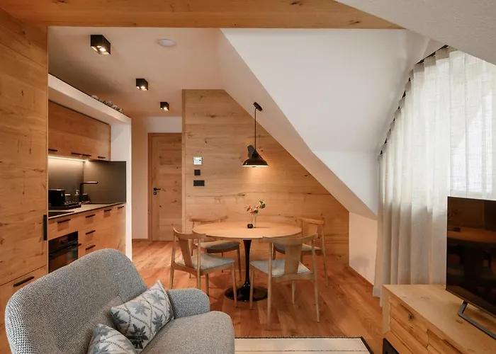 Pavlina * קרנייסקה גורה